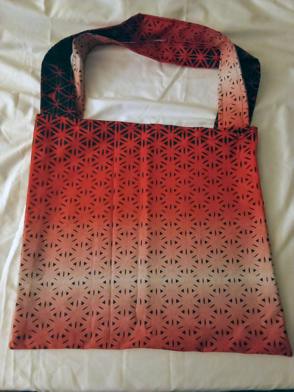 Moyen tôte bag rouge noir